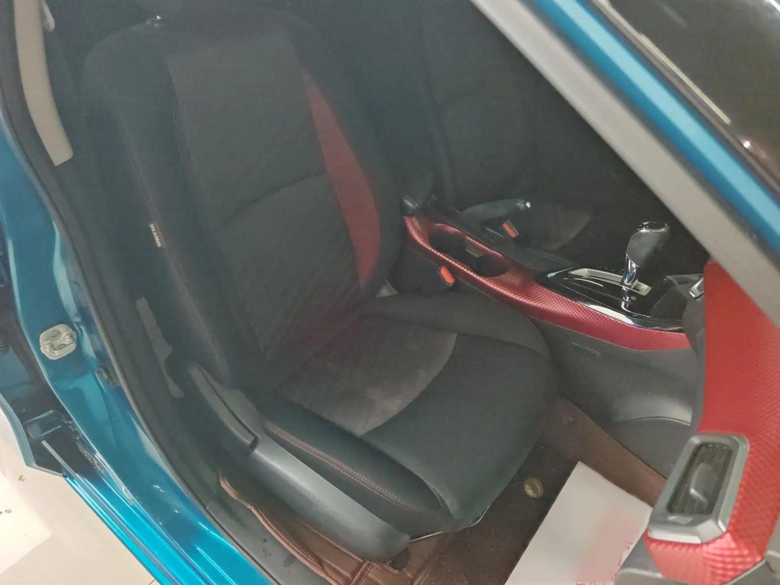 Nissan Lannia 2016 1.6L CVT Cool Edition — миниатюра 9