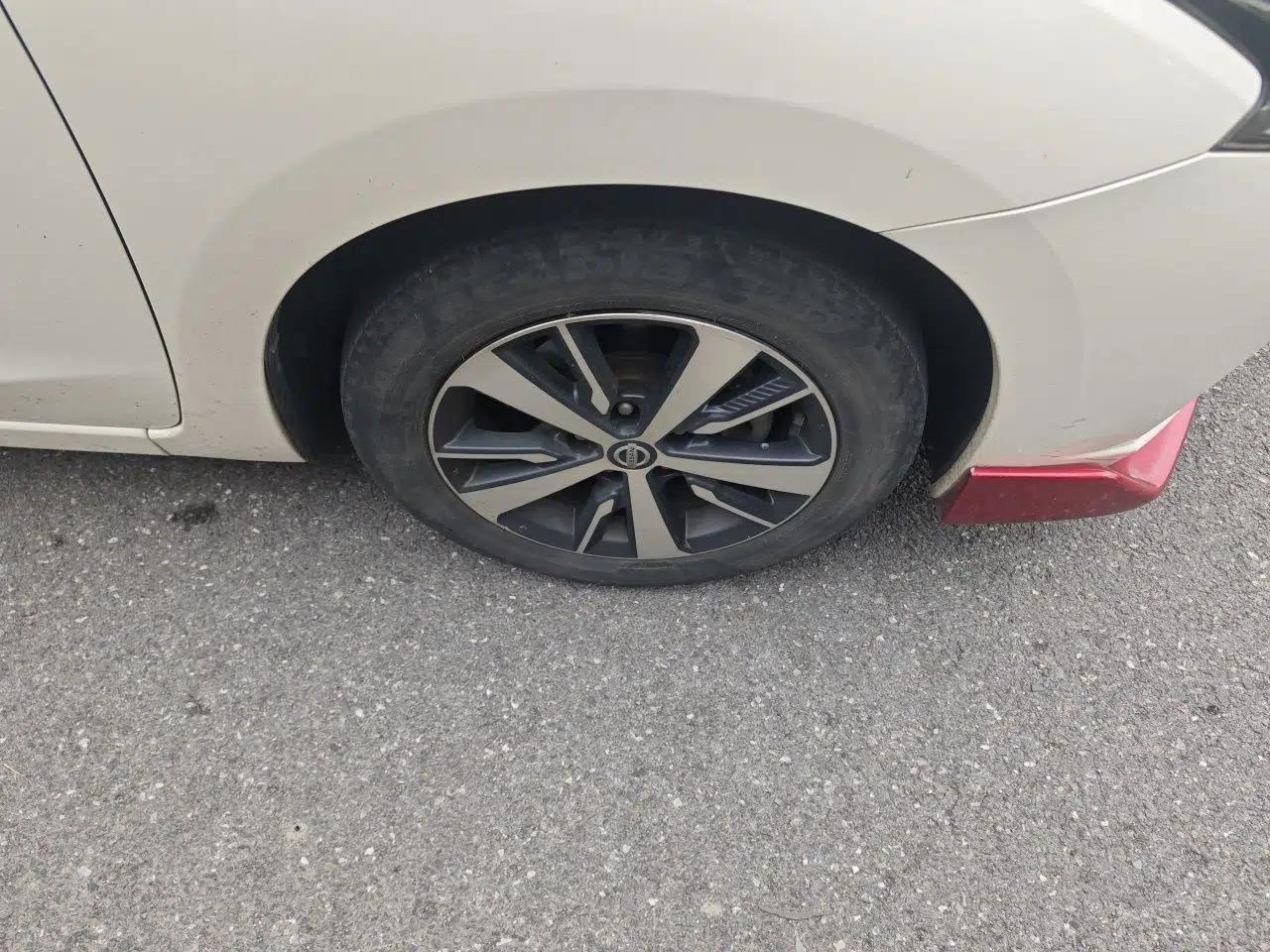 Nissan Lannia 2020 1.6L CVT Cool Edition — миниатюра 8