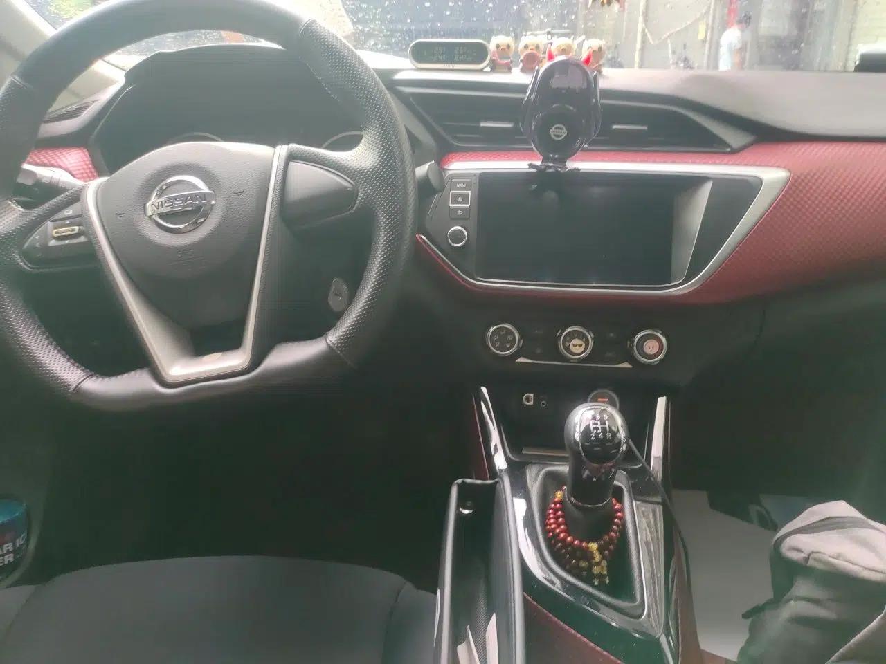 Nissan Lannia 2018 1.6L Manual Cool Trendy Sound Edition — миниатюра 9