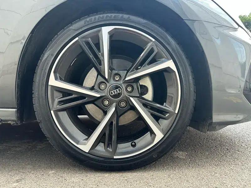 Audi A3 2023 Facelift Sportback 35 TFSI Fashion Sporty Model — миниатюра 11