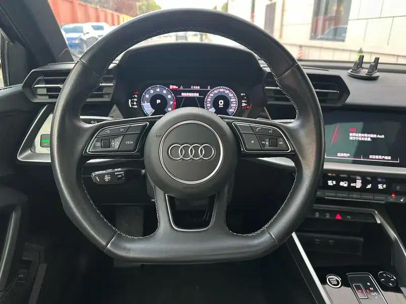 Audi A3 2023 Facelift Sportback 35 TFSI Fashion Sporty Model — миниатюра 17