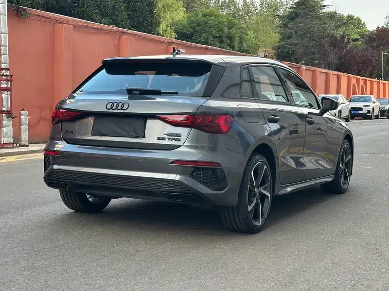 Audi A3 2023 Facelift Sportback 35 TFSI Fashion Sporty Model — миниатюра 4
