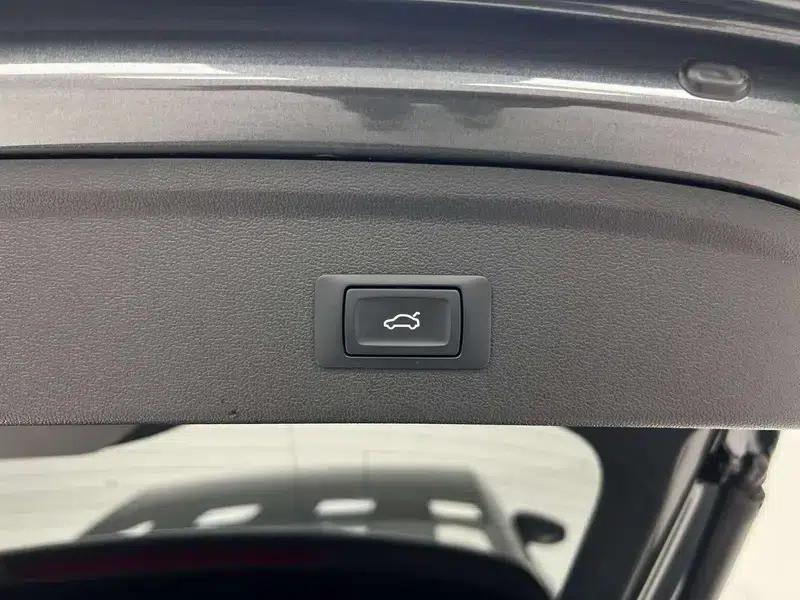 Audi A3 2021 Sportback 35 TFSI Fashion Sport — миниатюра 12