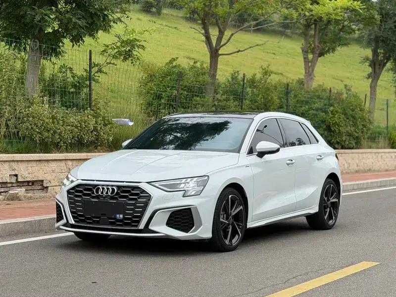 Audi A3 2022 Sportback 35 TFSI Fashion Sport — миниатюра 1