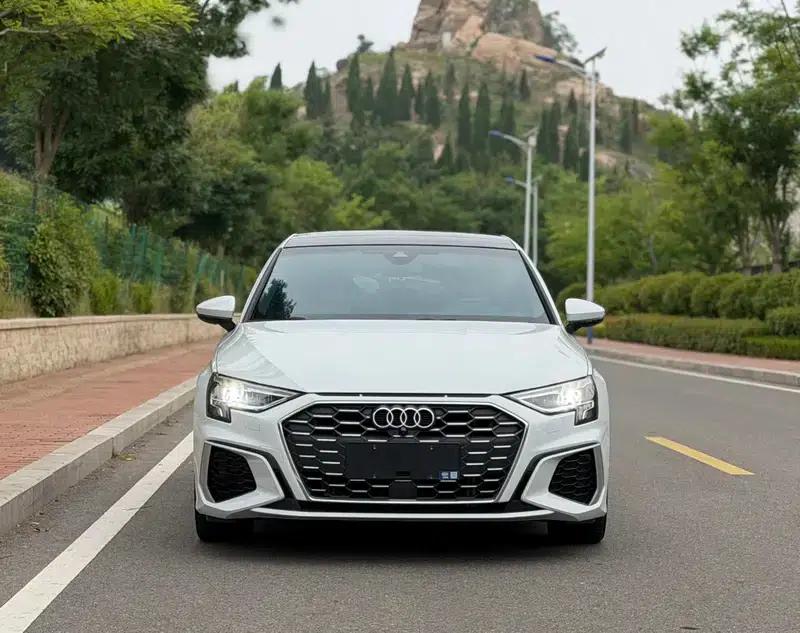 Audi A3 2022 Sportback 35 TFSI Fashion Sport — миниатюра 2