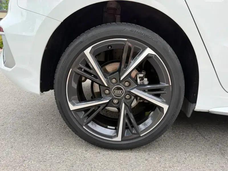 Audi A3 2022 Sportback 35 TFSI Fashion Sport — миниатюра 13
