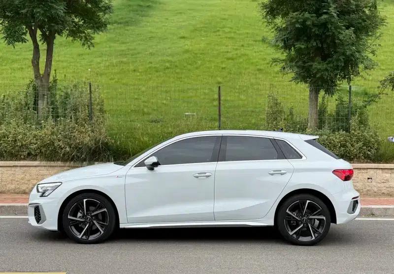 Audi A3 2022 Sportback 35 TFSI Fashion Sport — миниатюра 4