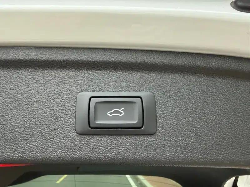 Audi A3 2022 Sportback 35 TFSI Fashion Sport — миниатюра 9