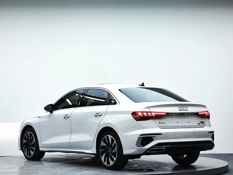 Audi A3 2023 Facelift A3L Limousine 35 TFSI Sporty Edition — миниатюра 5