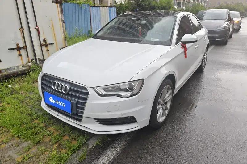 Audi A3 2015 Limousine 35 TFSI Millionth Anniversary Comfort Edition — миниатюра 1