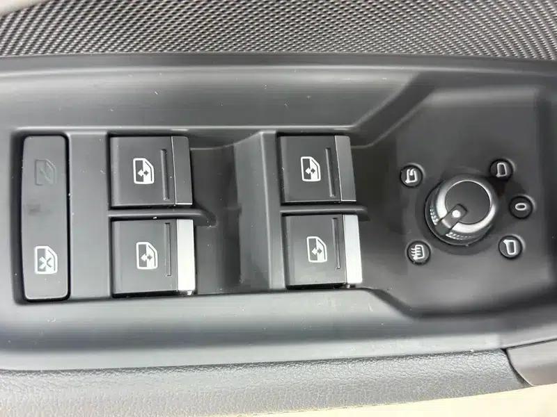 Audi A3 2023 Sportback 35 TFSI Fashion Sport — миниатюра 20