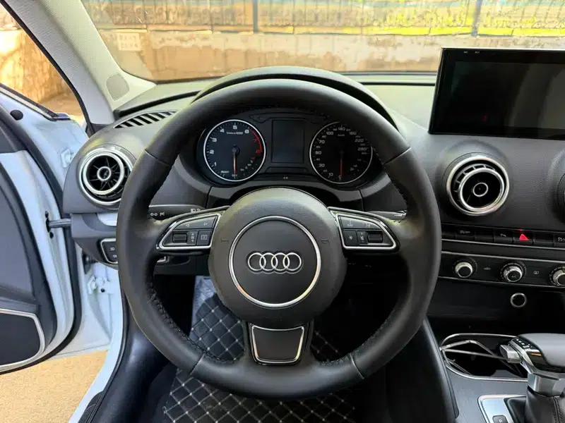 Audi A3 2016 Sportback 35 TFSI Leading Edition — миниатюра 12
