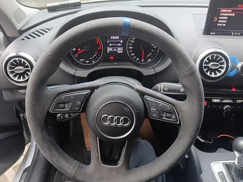 Audi A3 2018 30th Anniversary Edition Limousine 35 TFSI Fashion Model — миниатюра 11