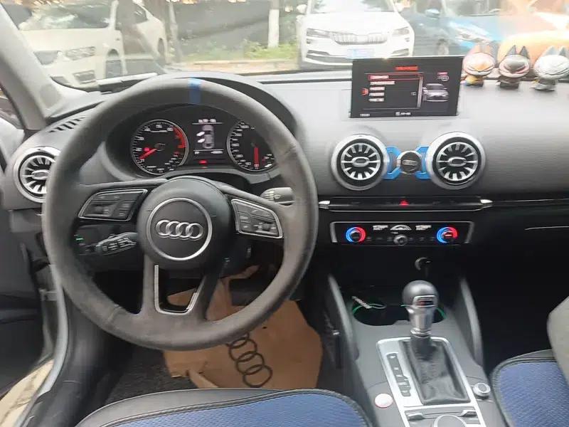 Audi A3 2018 30th Anniversary Edition Limousine 35 TFSI Fashion Model — миниатюра 10