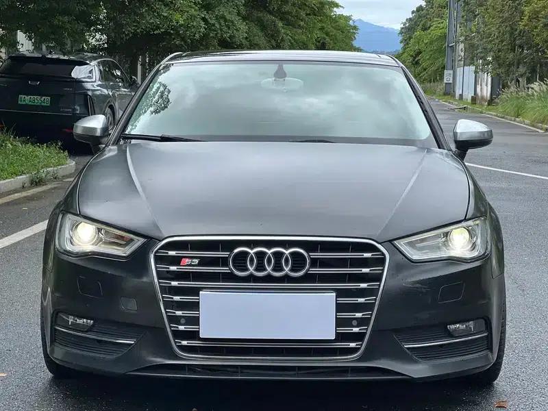 Audi A3 2014 Sportback 35 TFSI Automatic Comfort — миниатюра 2