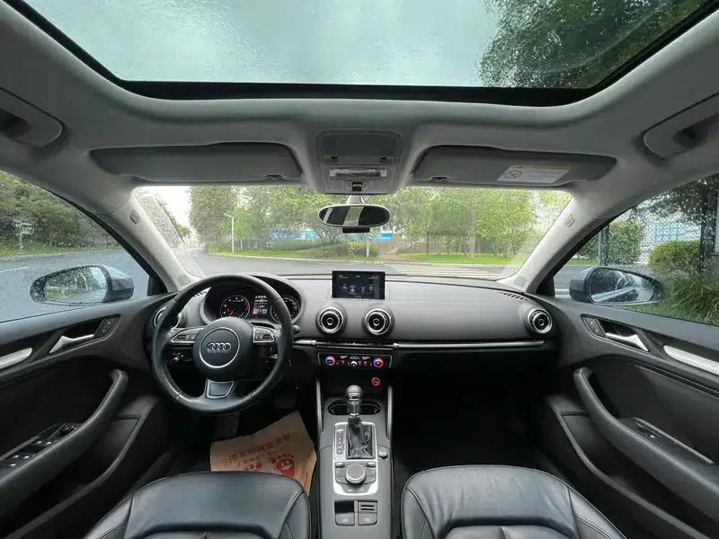 Audi A3 2014 Sportback 35 TFSI Automatic Comfort — миниатюра 11