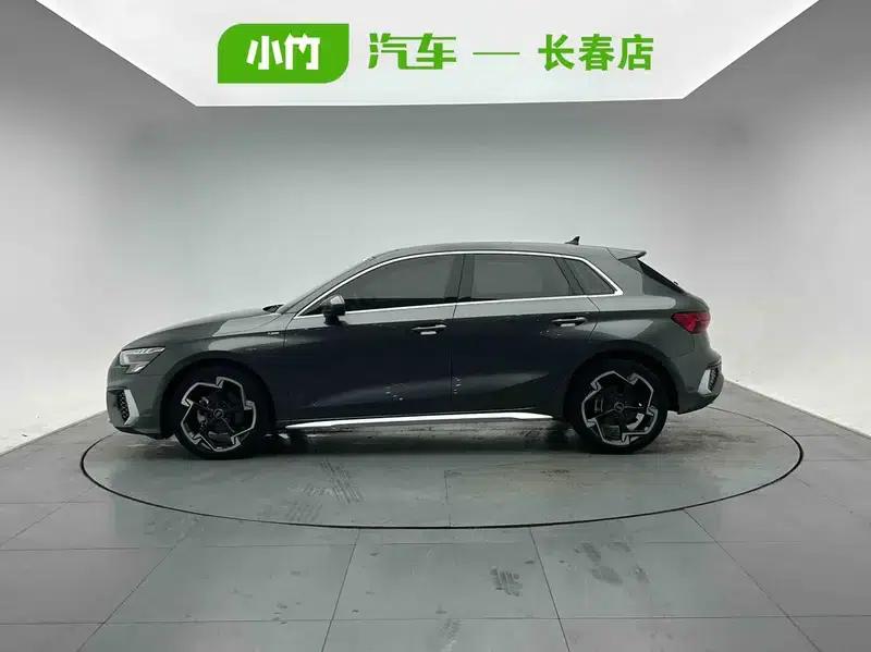 Audi A3 2023 Facelift Sportback 35 TFSI Luxury Sport — миниатюра 3