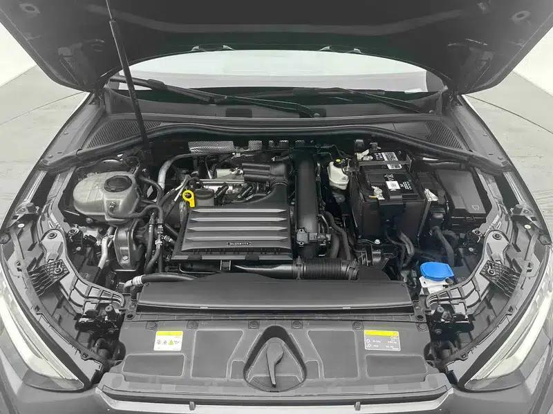 Audi A3 2023 Facelift Sportback 35 TFSI Luxury Sport — миниатюра 7