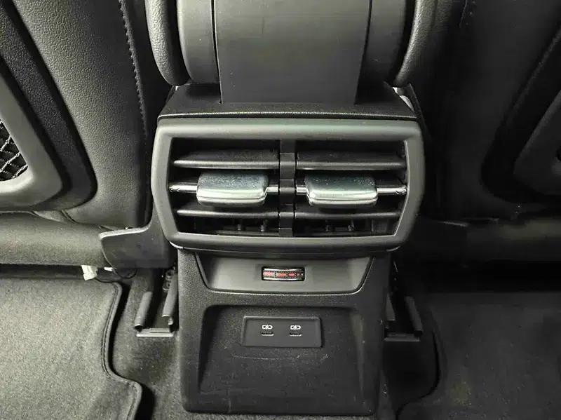 Audi A3 2023 Facelift Sportback 35 TFSI Luxury Sport — миниатюра 8