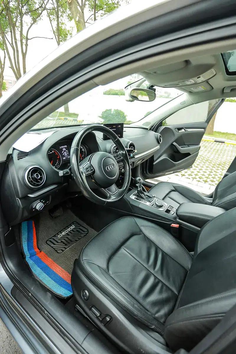 Audi A3 2015 Sportback 35 TFSI Millionth Anniversary Smart Edition — миниатюра 9