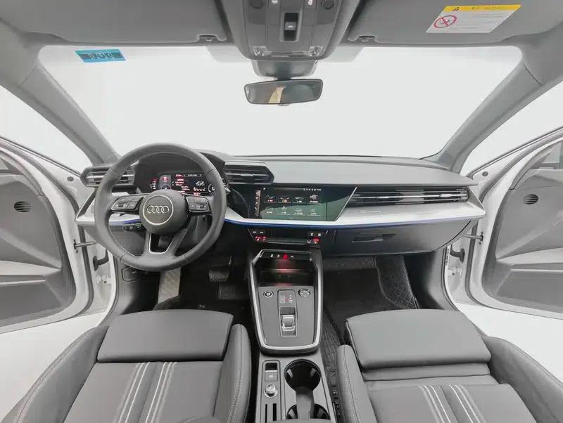Audi A3 2023 Facelift A3L Limousine 35 TFSI Sporty Edition — миниатюра 11
