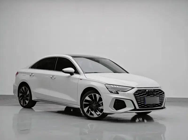 Audi A3 2023 Facelift A3L Limousine 35 TFSI Sporty Edition — миниатюра 3