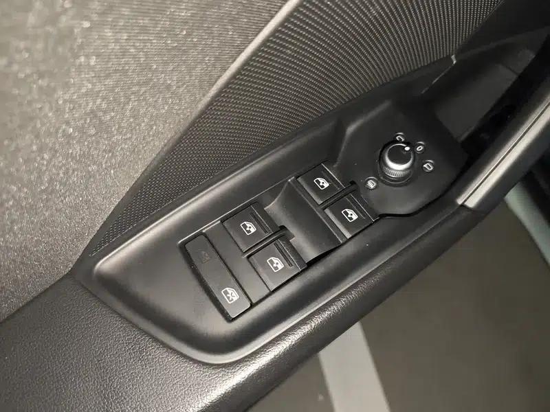 Audi A3 2021 Sportback 35 TFSI Progressive Sport — миниатюра 16
