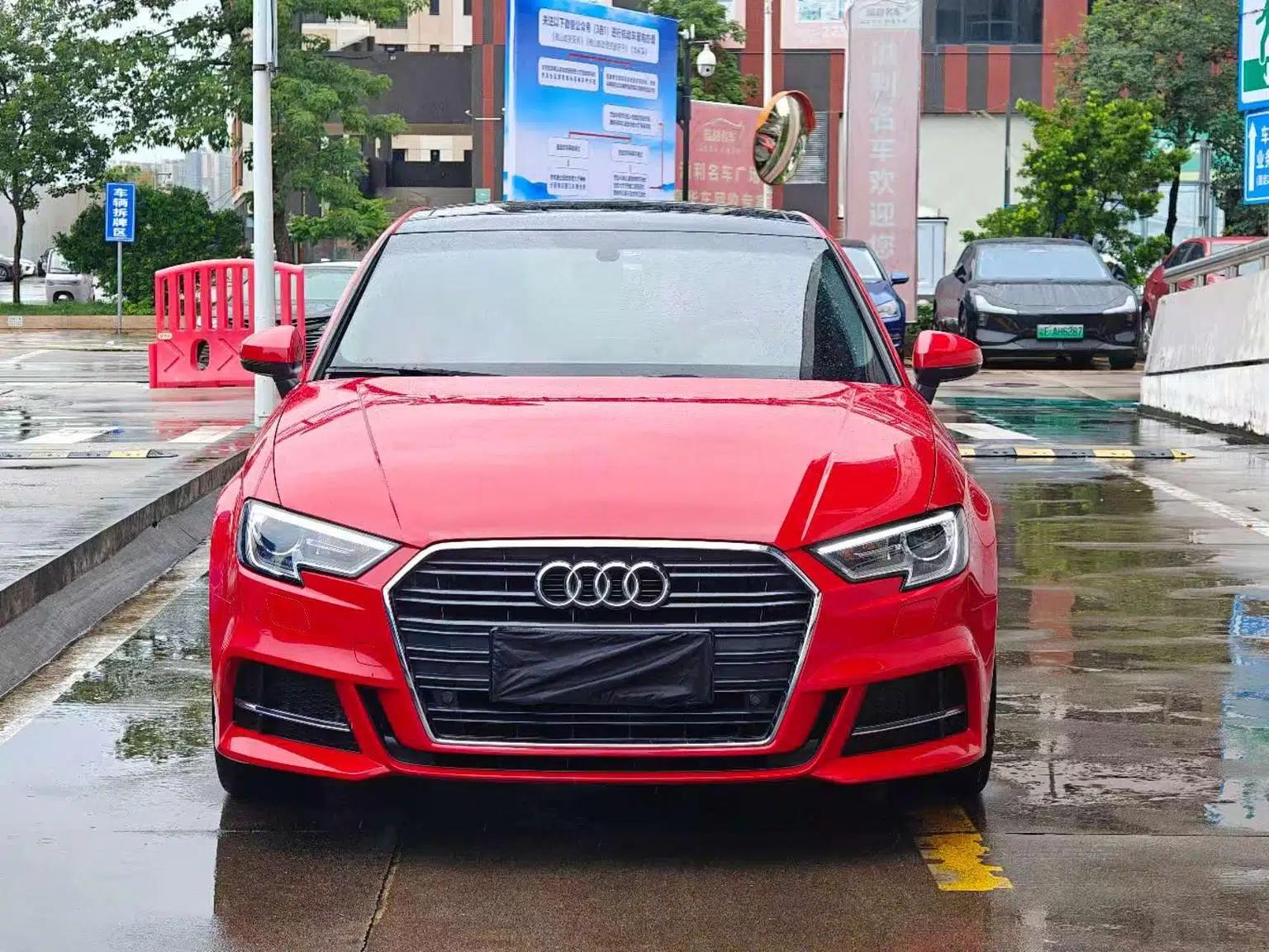 Audi A3 2017 Sportback 35 TFSI Fashion Edition — миниатюра 2