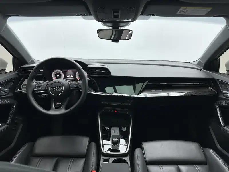 Audi A3 2024 Sportback 35 TFSI Luxury Elegance — миниатюра 13