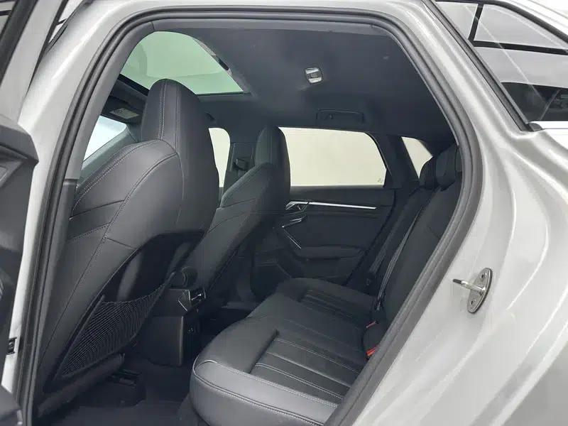 Audi A3 2024 Sportback 35 TFSI Luxury Elegance — миниатюра 17