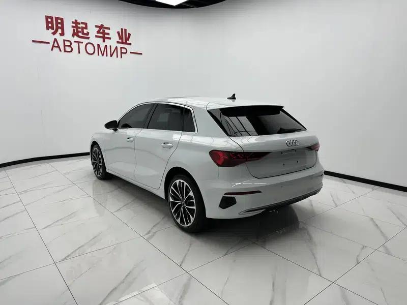 Audi A3 2024 Sportback 35 TFSI Luxury Elegance — миниатюра 4