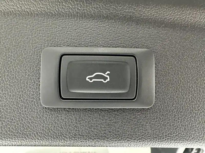 Audi A3 2024 Sportback 35 TFSI Luxury Elegance — миниатюра 7