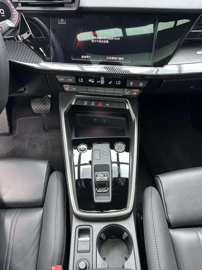 Audi A3 2024 Sportback 35 TFSI Luxury Elegance — миниатюра 9