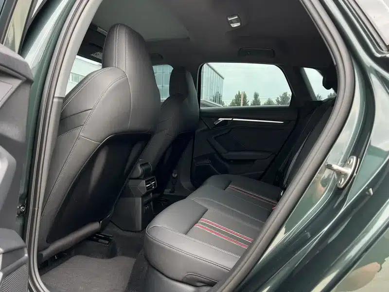 Audi A3 2023 Facelift Sportback 35 TFSI Fashion Sporty Model — миниатюра 13