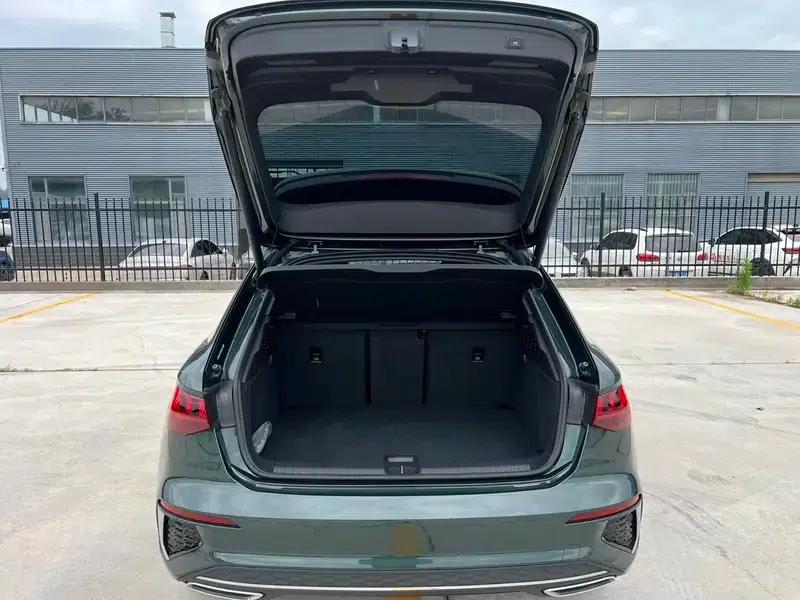 Audi A3 2023 Facelift Sportback 35 TFSI Fashion Sporty Model — миниатюра 14