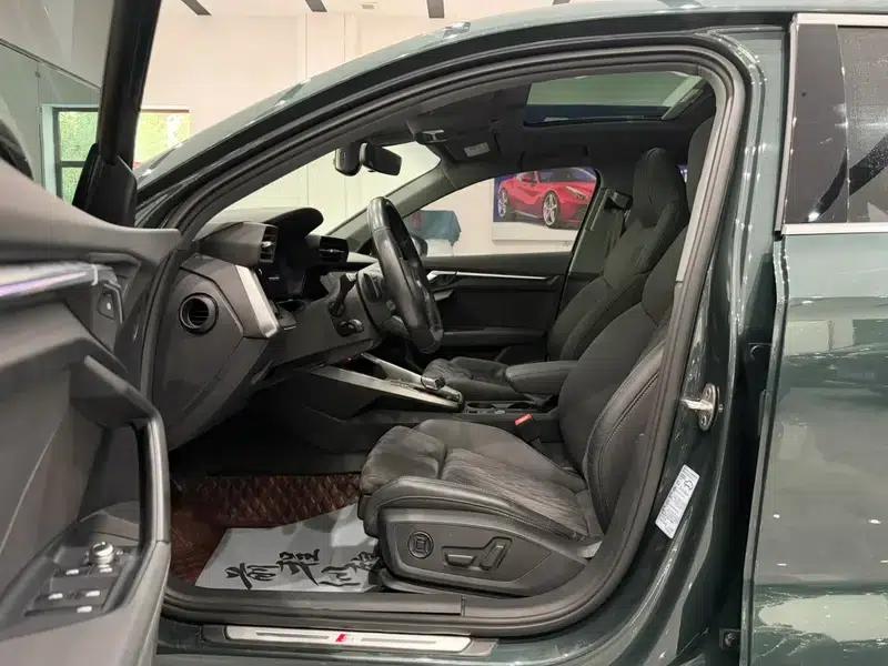 Audi A3 2022 Sportback 35 TFSI Luxury Sport — миниатюра 16
