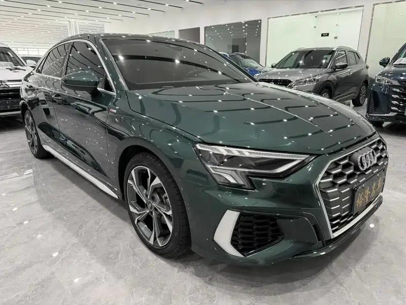 Audi A3 2022 Sportback 35 TFSI Luxury Sport — миниатюра 3