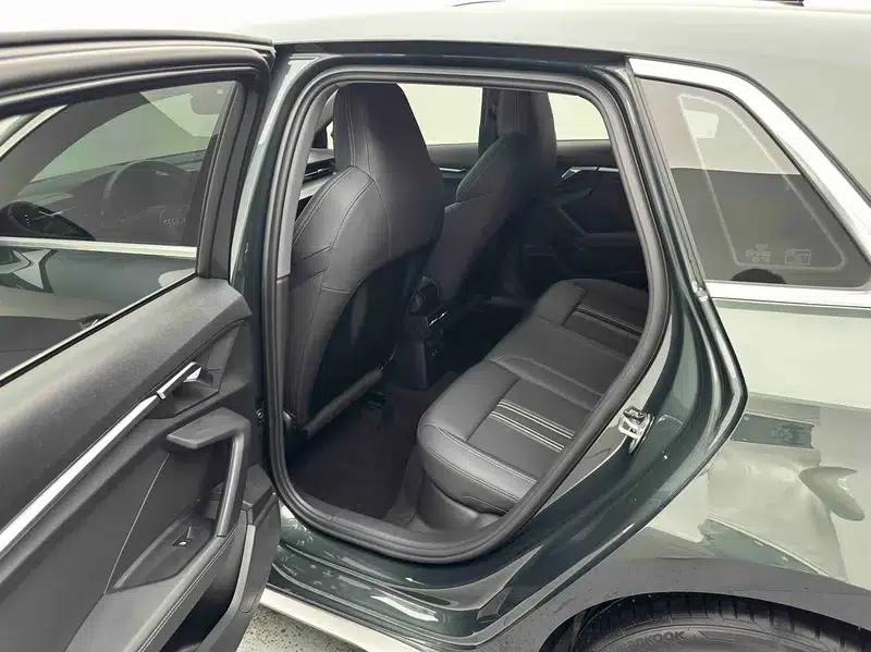 Audi A3 2023 Facelift Sportback 35 TFSI Fashion Sporty Model — миниатюра 18