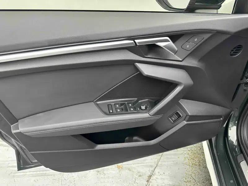 Audi A3 2023 Facelift Sportback 35 TFSI Fashion Sporty Model — миниатюра 9
