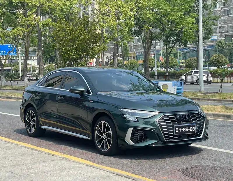 2022 Audi A3 A3L Limousine 35 TFSI Progressive Sport — миниатюра 3