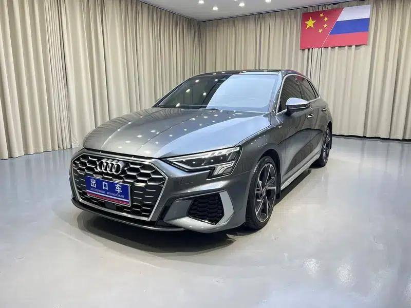 Audi A3 2023 Facelift Sportback 35 TFSI Fashion Sporty Model — миниатюра 1