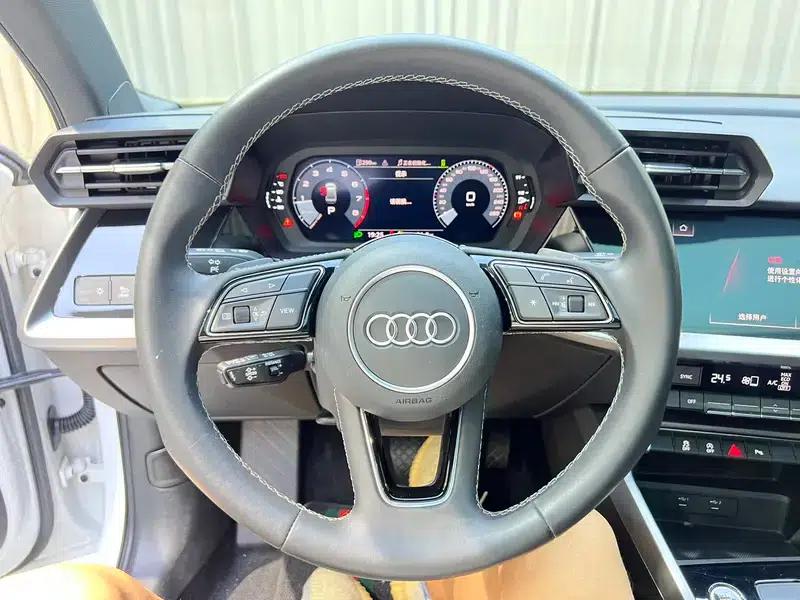 Audi A3 2023 Facelift A3L Limousine 35 TFSI Sporty Edition — миниатюра 11