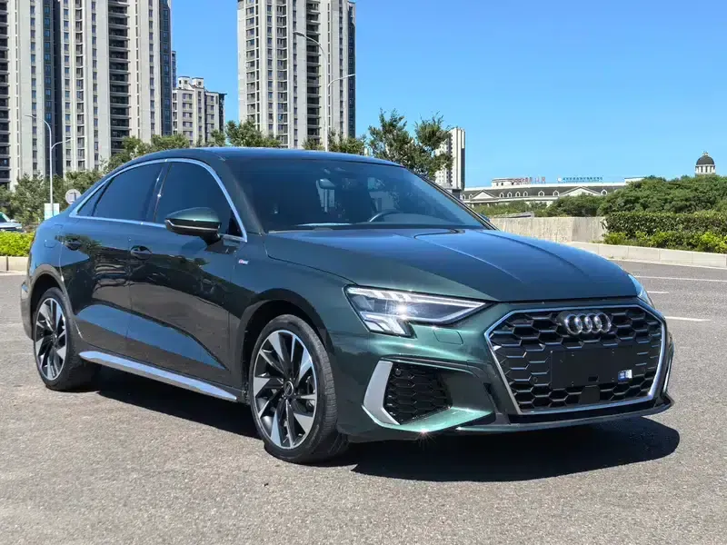 Audi A3 2023 Facelift A3L Limousine 35 TFSI Sporty Edition — миниатюра 3