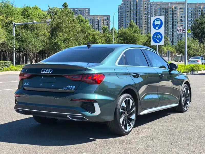 Audi A3 2023 Facelift A3L Limousine 35 TFSI Sporty Edition — миниатюра 6