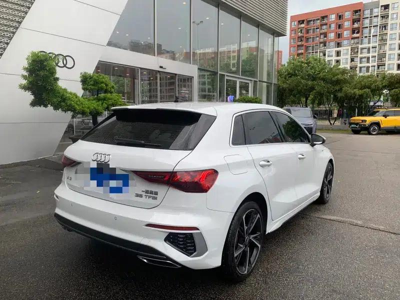 Audi A3 2023 Sportback 35 TFSI Fashion Sport — миниатюра 4