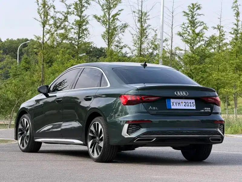 2024 Audi A3 A3L Limousine 35 TFSI Fashion Sport — миниатюра 4