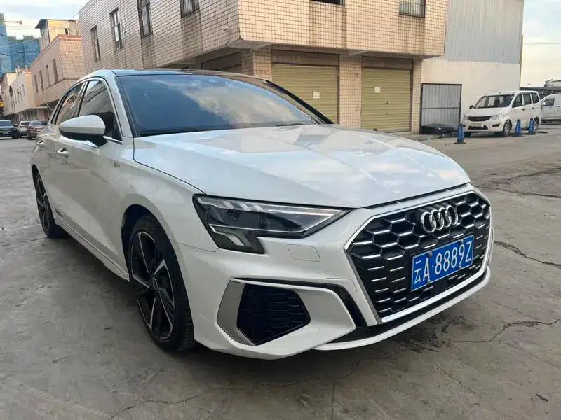 Audi A3 2024 Sportback 35 TFSI Progressive Elegance — миниатюра 3