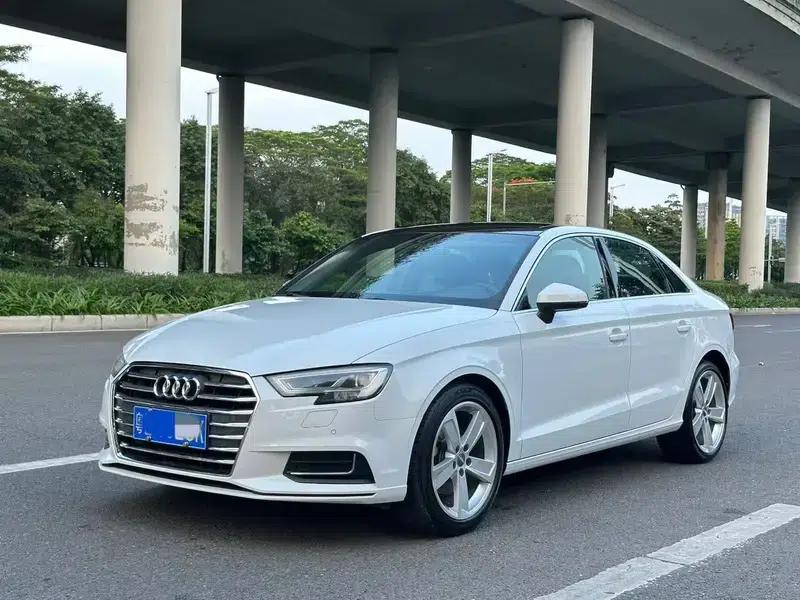 Audi A3 2018 30th Anniversary Edition Limousine 40 TFSI Fashion Model — миниатюра 1