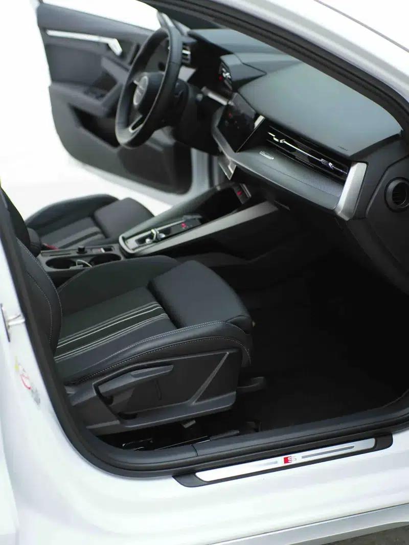 Audi A3 2023 Sportback 35 TFSI Fashion Sport — миниатюра 11