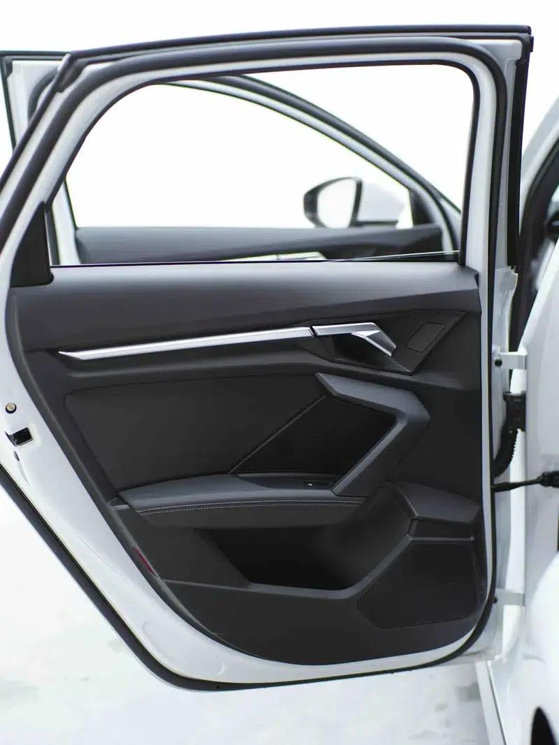 Audi A3 2023 Sportback 35 TFSI Fashion Sport — миниатюра 27